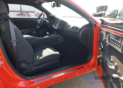 2020 Dodge Challenger Sxt z USA, uszkodzony, nr VIN 2C3CDZAGXLH146542